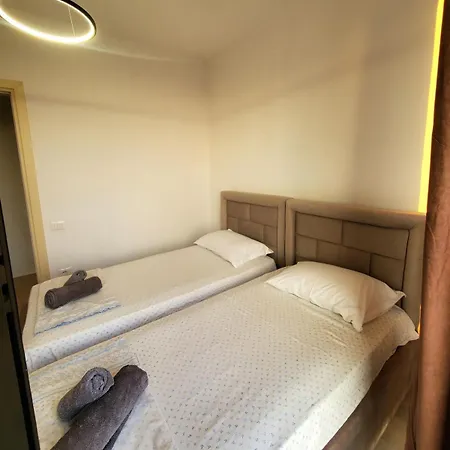 Apartmán With Balconies