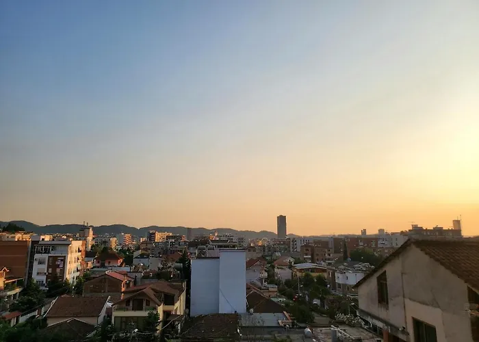 With Balconies 公寓